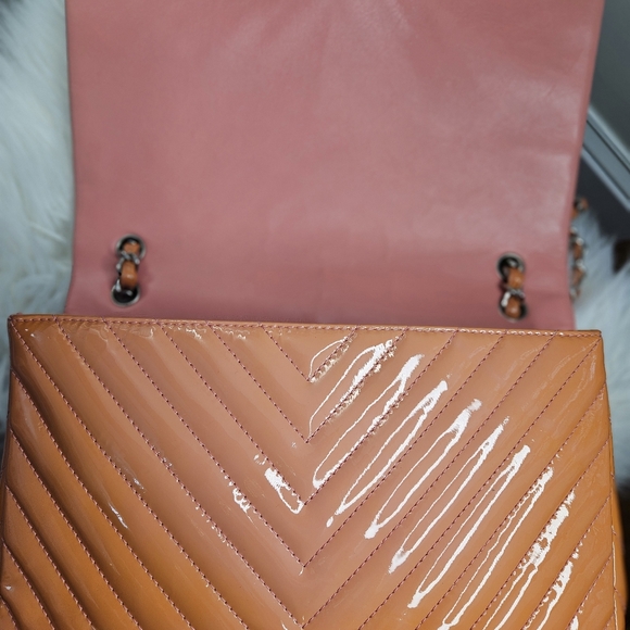 Chanel Salmon Orange Jumbo Chevron Patent Silver Hardware - Picture 7 of 10
